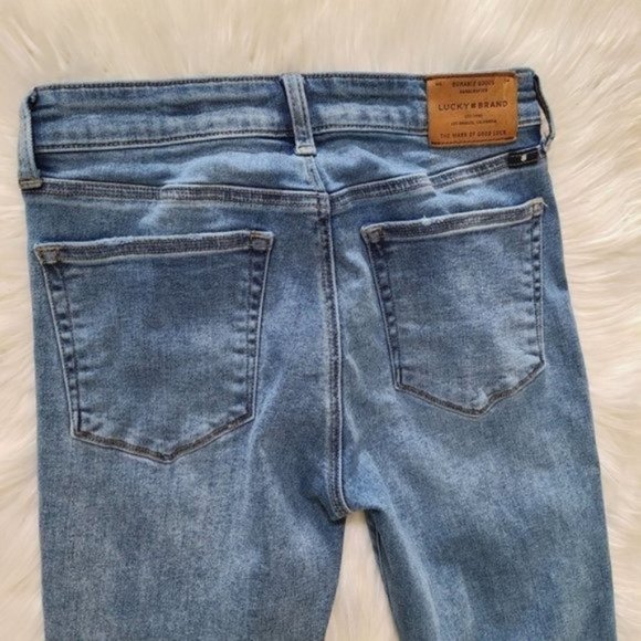 Lucky Brand Ava Distressed Chewed Hem Crop Skinny Jeans - Picture 16 of 16